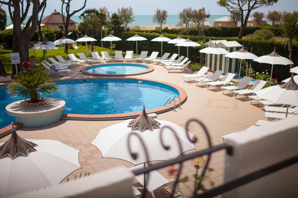 Hotel Elite Lido di Jesolo Exterior foto